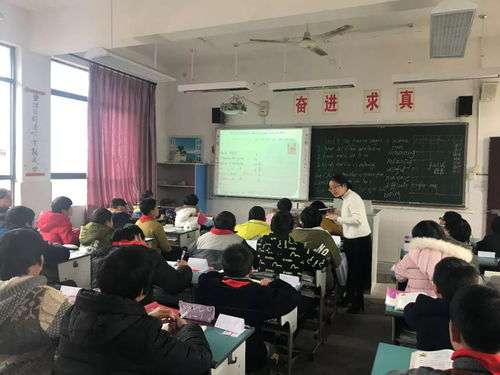 轉(zhuǎn)變教學(xué)理念，開展智慧課堂——記我集團(tuán)郎艷鄉(xiāng)村名師工作坊前往梓桐中學(xué)開展互助活動實(shí)踐教學(xué)平臺
